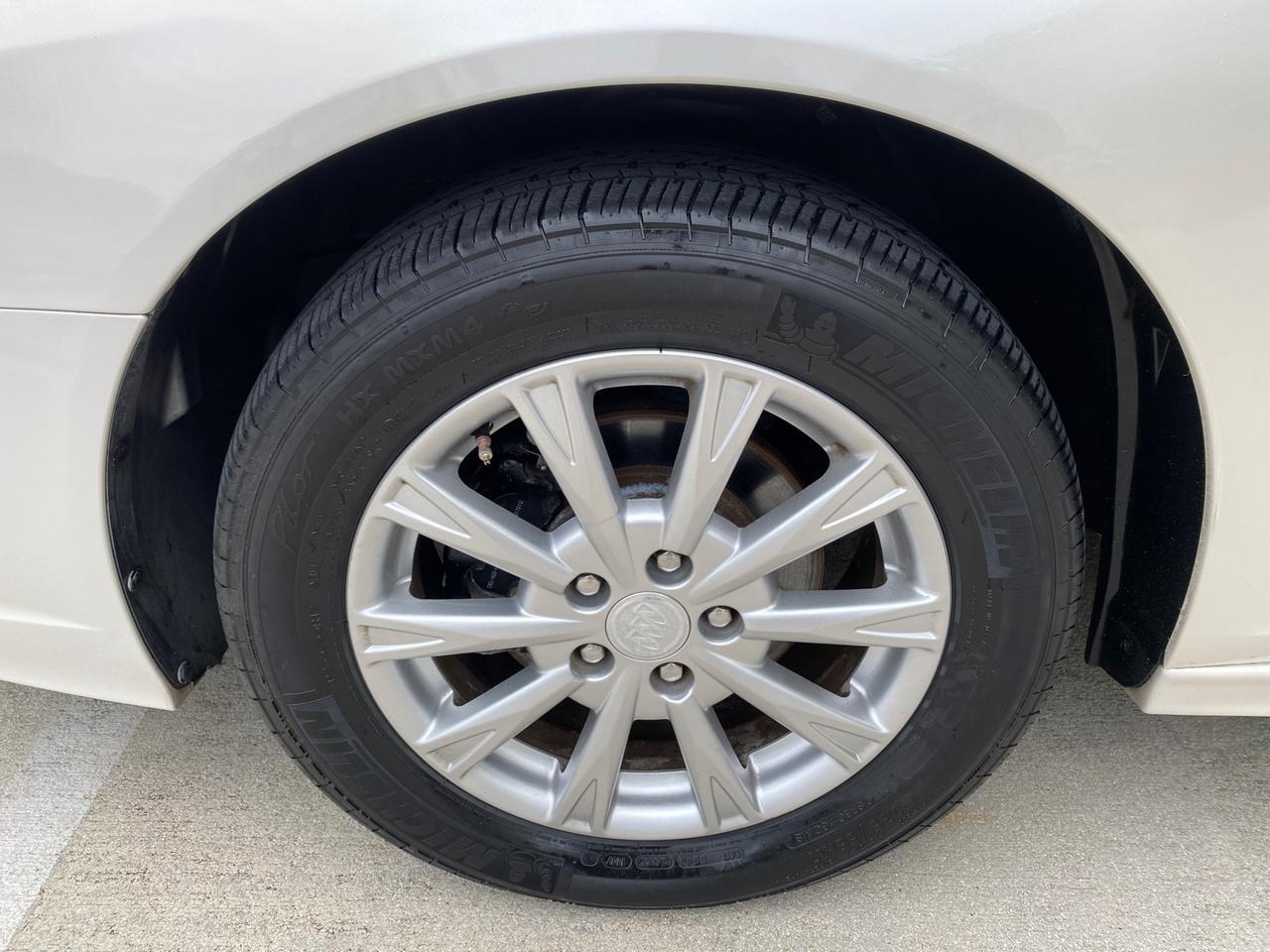 2011 Buick Lucerne CXL LOW MILES 39,527 Pompano Beach FL