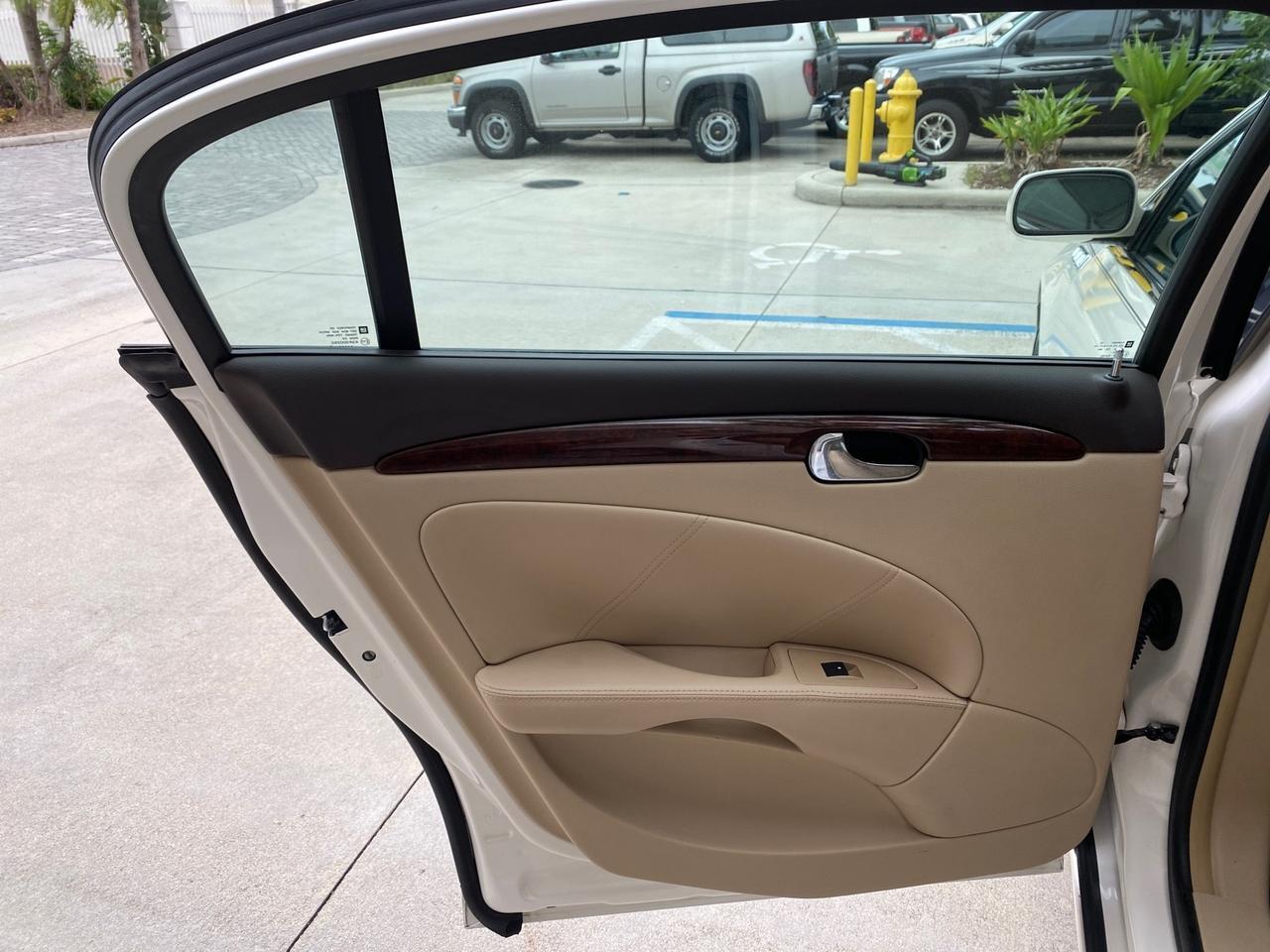 2011 Buick Lucerne CXL LOW MILES 39,527 Pompano Beach FL