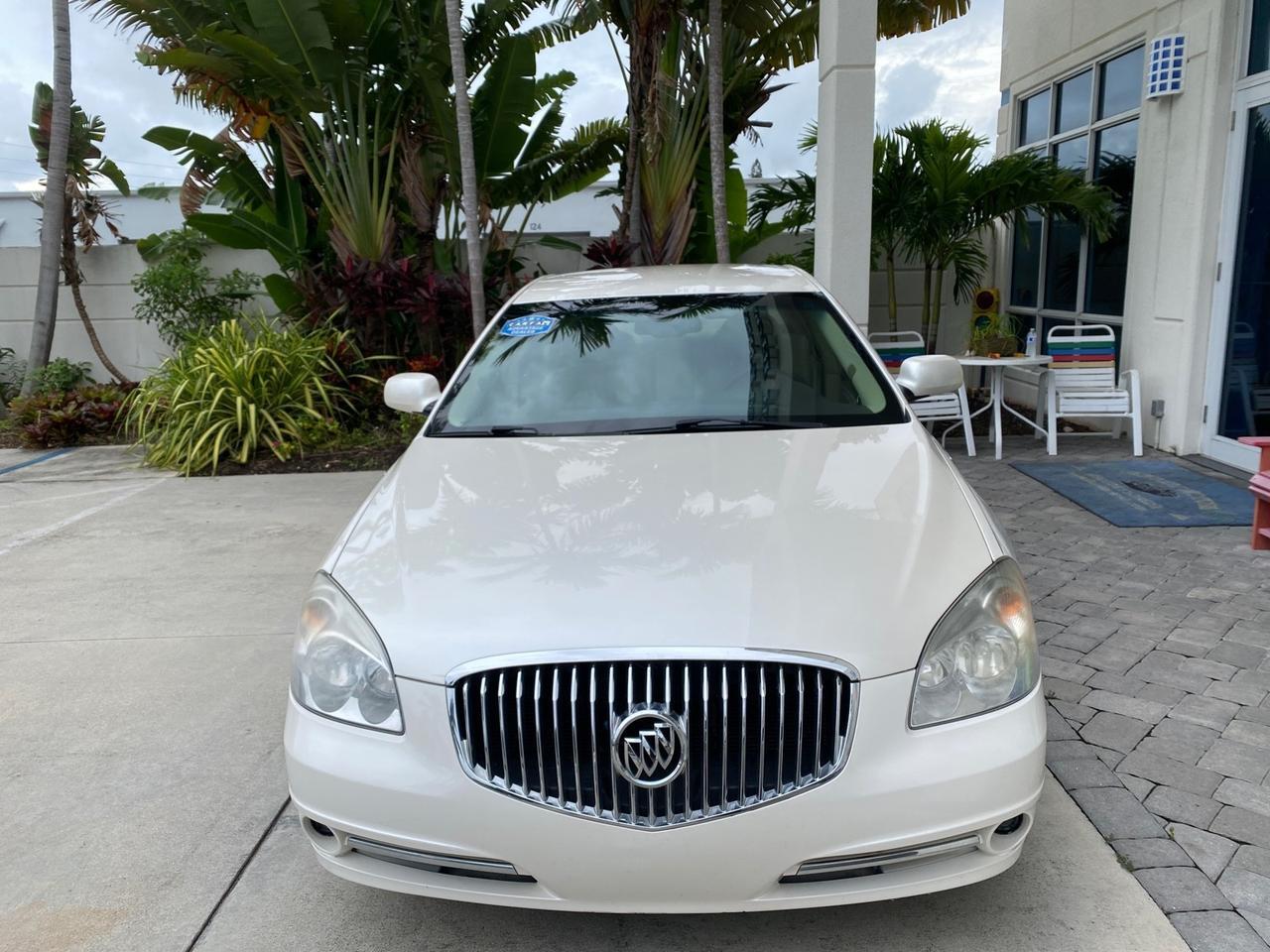 2011 Buick Lucerne CXL LOW MILES 39,527