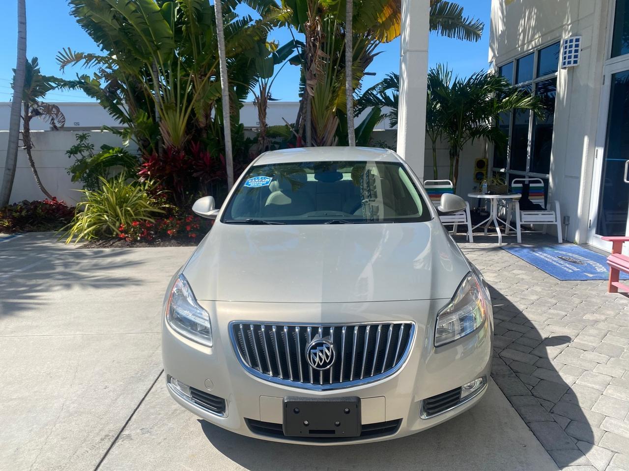 2011 Buick Regal SEDAN CXL LOW MILES 35,816