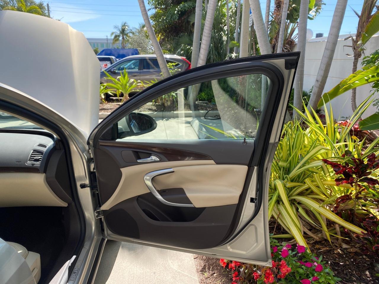 2011 Buick Regal SEDAN CXL LOW MILES 35,816 Pompano Beach FL