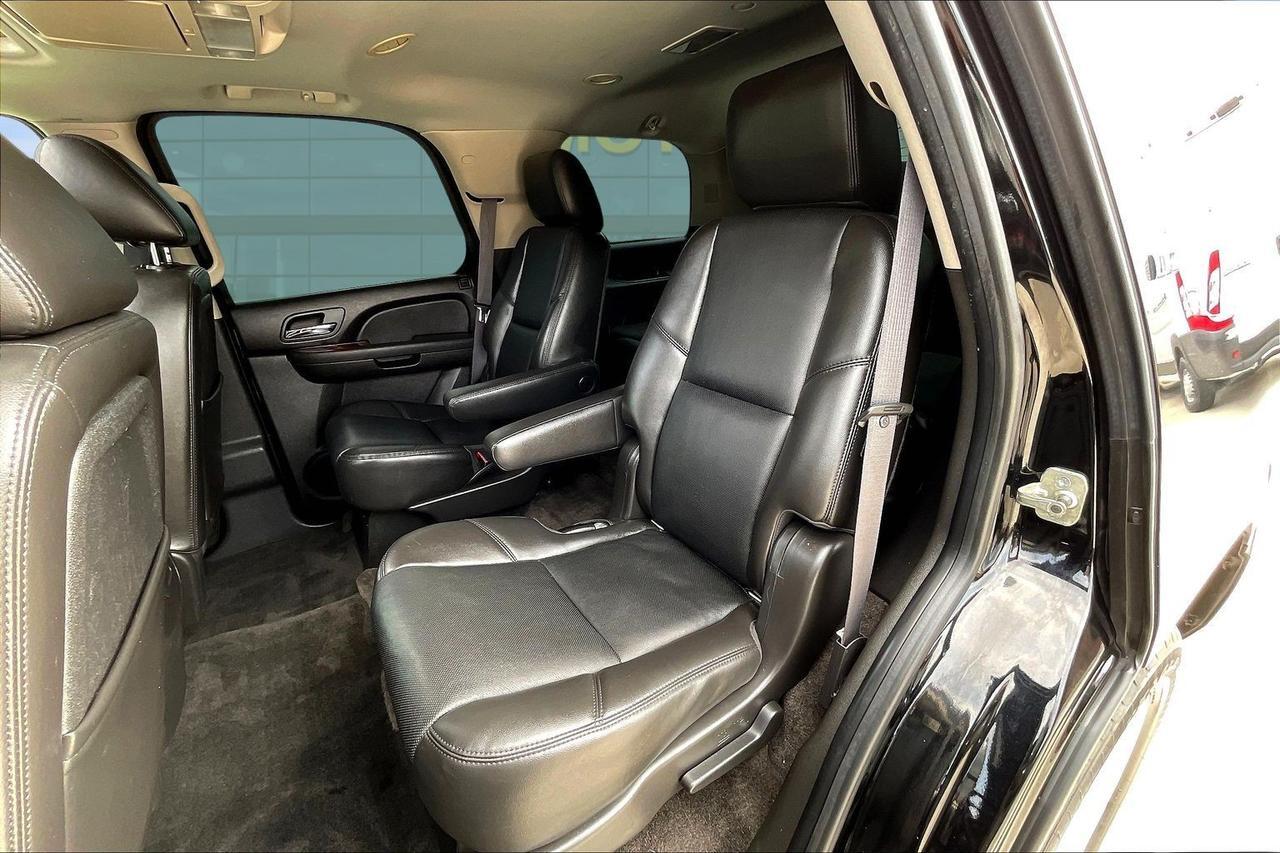 2011 CHEVROLET TAHOE 1500 LTZ Houston TX