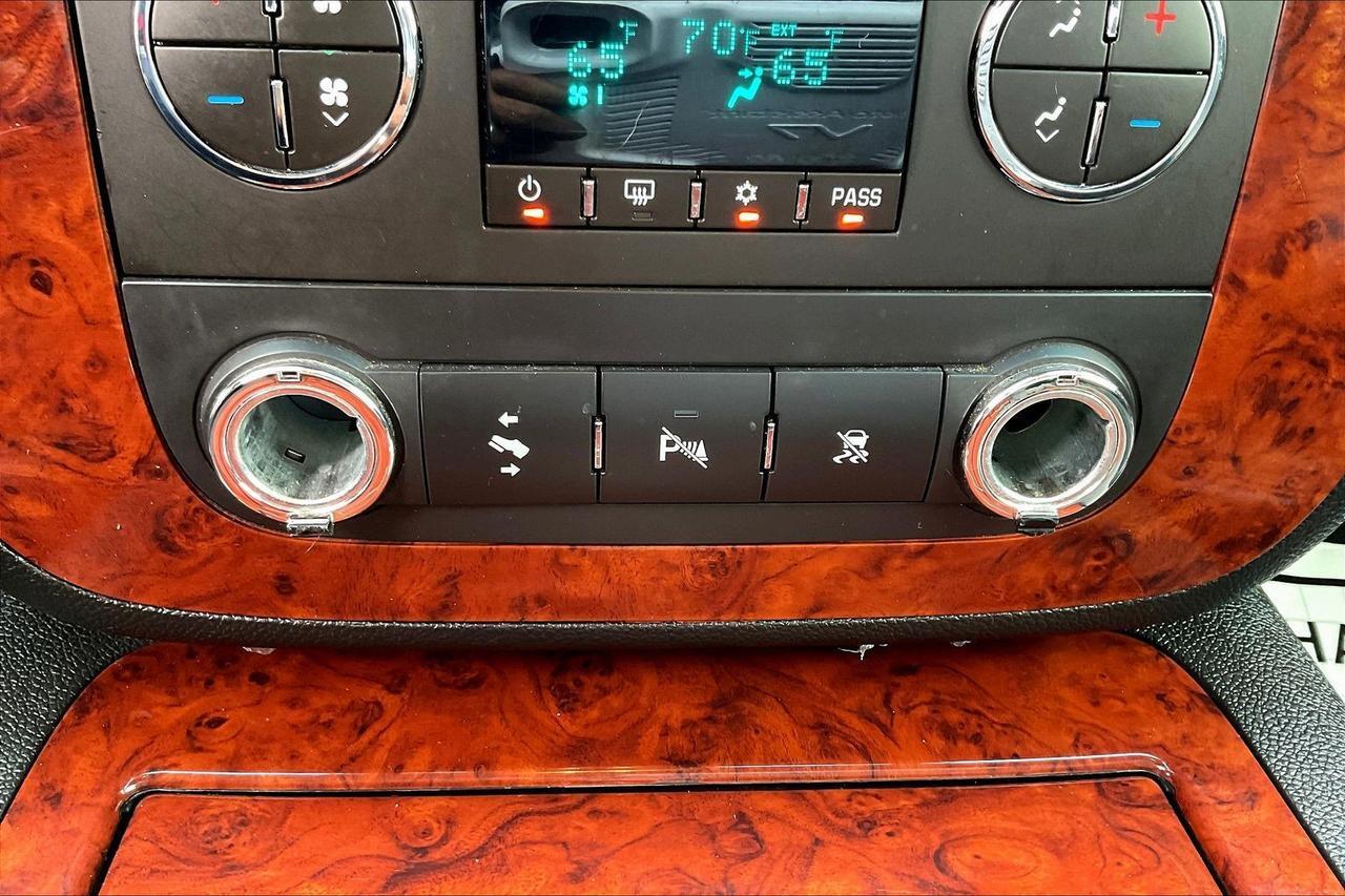 2011 CHEVROLET TAHOE 1500 LTZ Houston TX