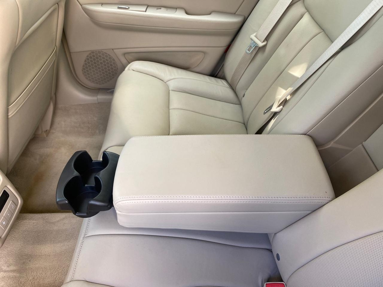 2011 Cadillac DTS LOW MILES 66,888 1 OWNER Pompano Beach FL