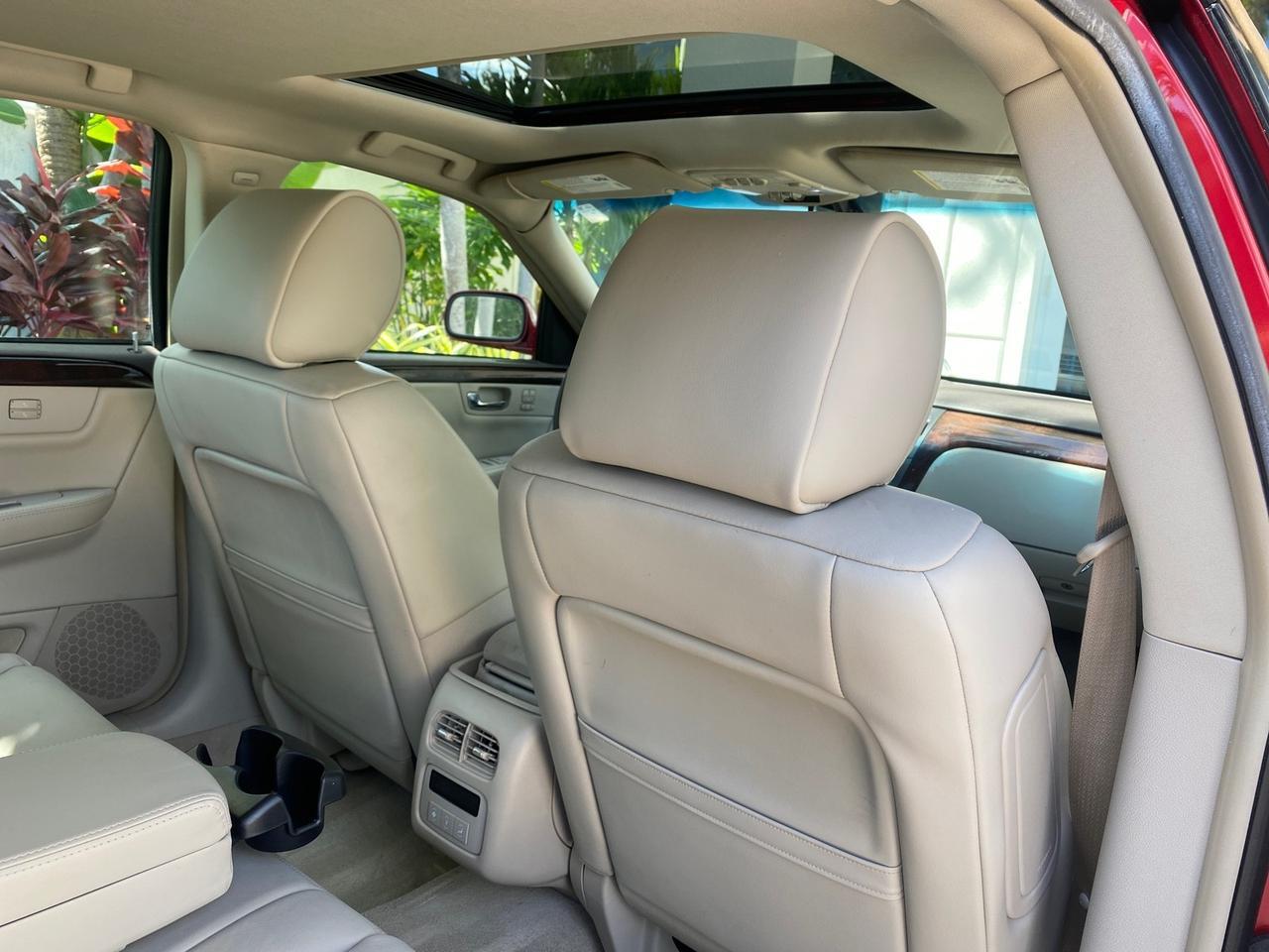 2011 Cadillac DTS LOW MILES 66,888 1 OWNER Pompano Beach FL