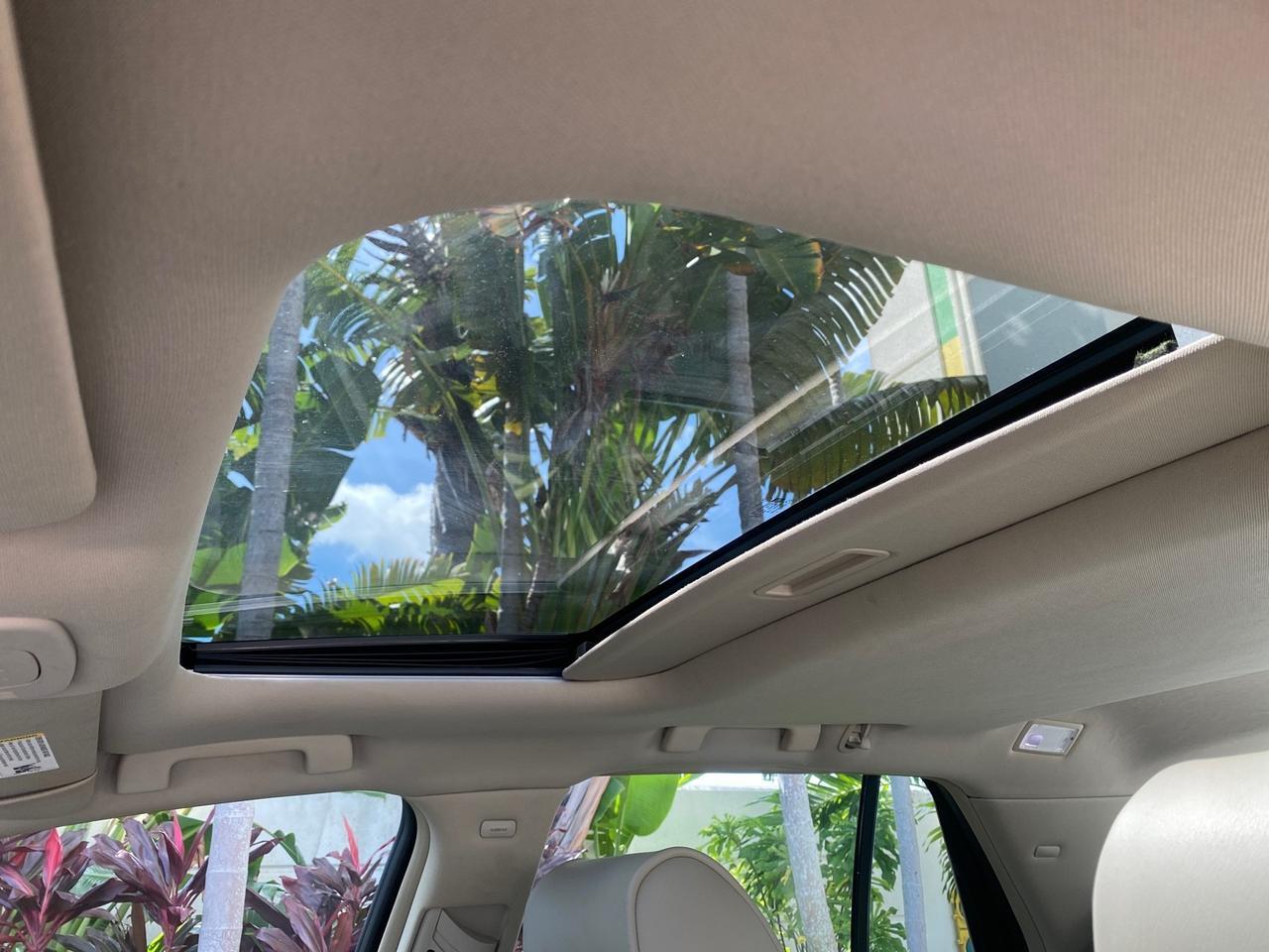 2011 Cadillac DTS LOW MILES 66,888 1 OWNER Pompano Beach FL