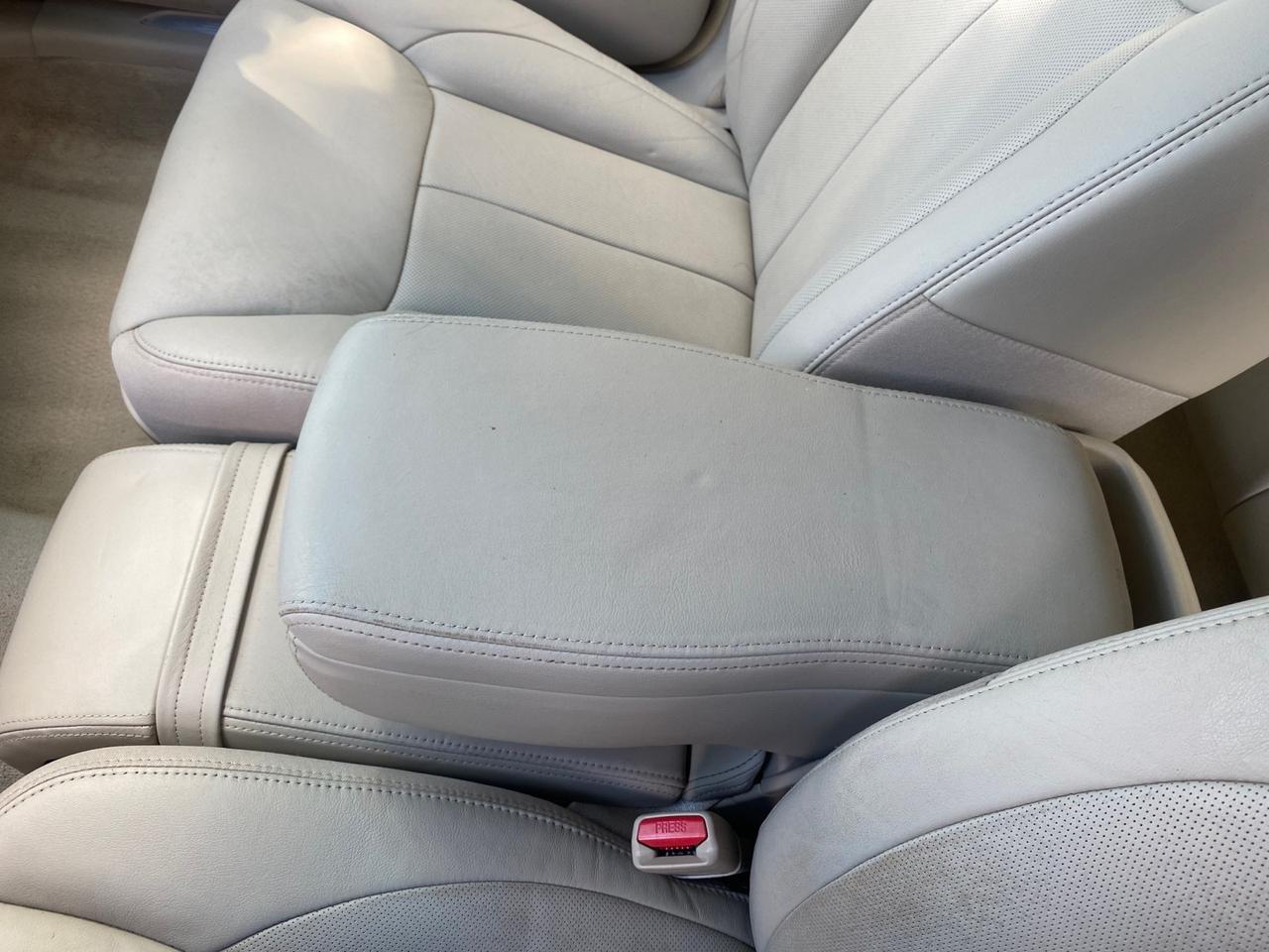 2011 Cadillac DTS LOW MILES 66,888 1 OWNER Pompano Beach FL