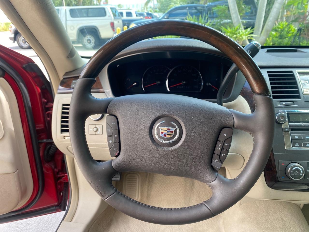 2011 Cadillac DTS LOW MILES 66,888 1 OWNER Pompano Beach FL