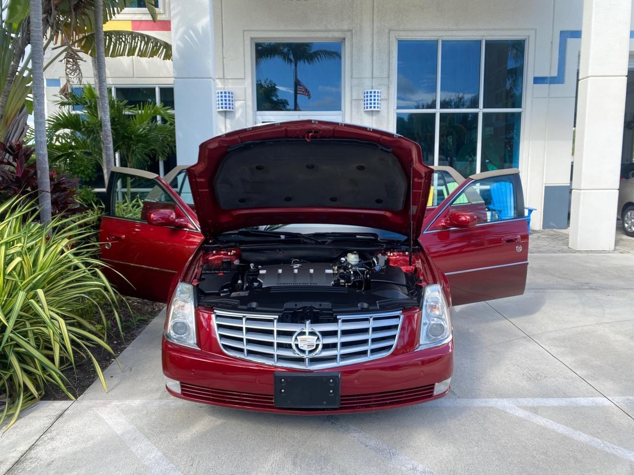 2011 Cadillac DTS LOW MILES 66,888 1 OWNER Pompano Beach FL