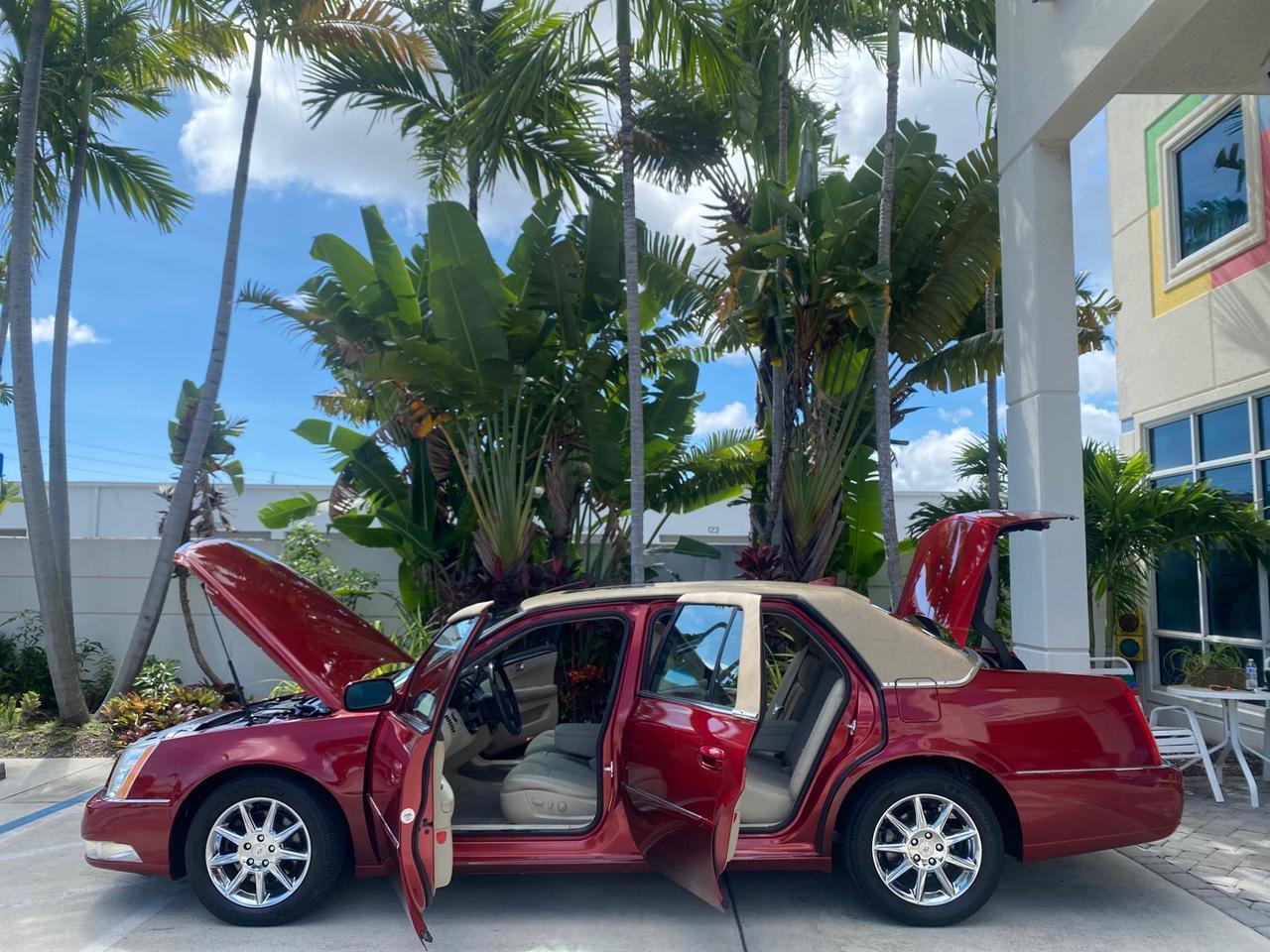 2011 Cadillac DTS LOW MILES 66,888 1 OWNER Pompano Beach FL