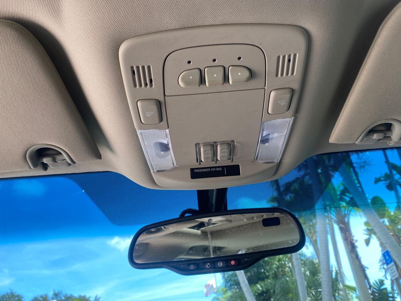 2011 Cadillac DTS LOW MILES 66,888 1 OWNER Pompano Beach FL