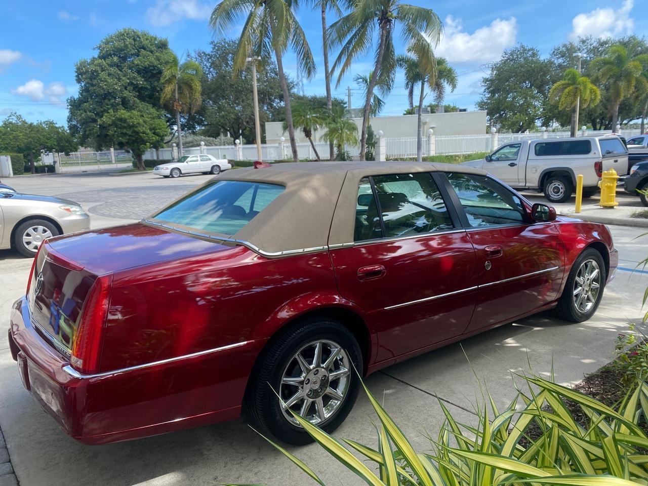 2011 Cadillac DTS LOW MILES 66,888 1 OWNER Pompano Beach FL
