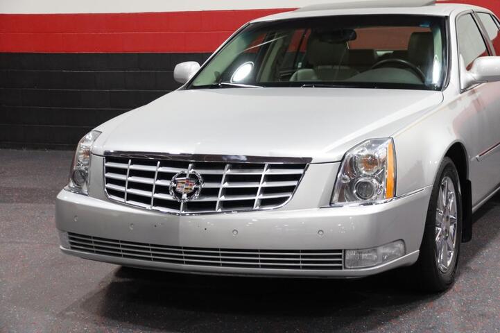 2011 Cadillac DTS Luxury Collection 4dr Sedan Chicago IL