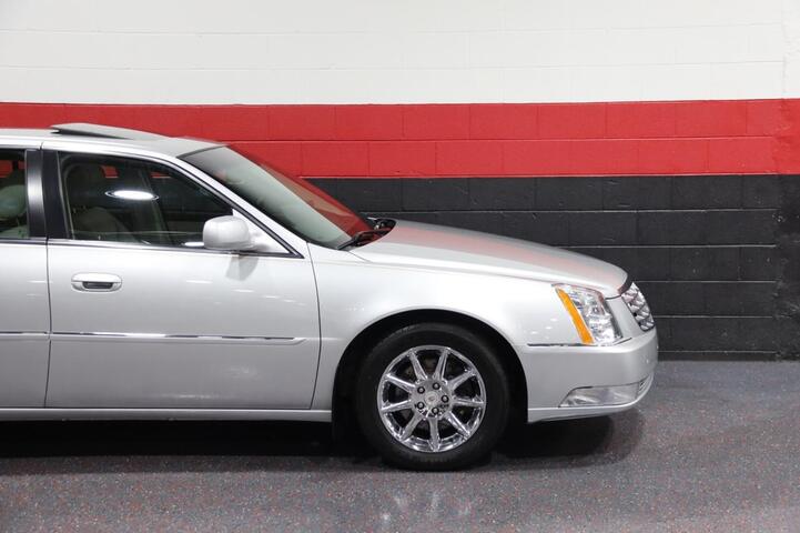 2011 Cadillac DTS Luxury Collection 4dr Sedan Chicago IL