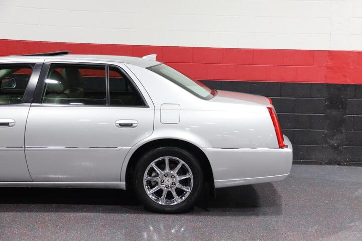 2011 Cadillac DTS Luxury Collection 4dr Sedan Chicago IL