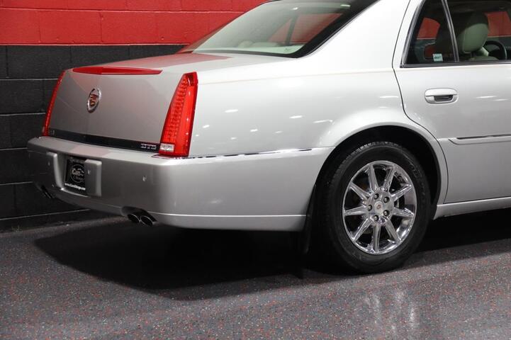 2011 Cadillac DTS Luxury Collection 4dr Sedan Chicago IL