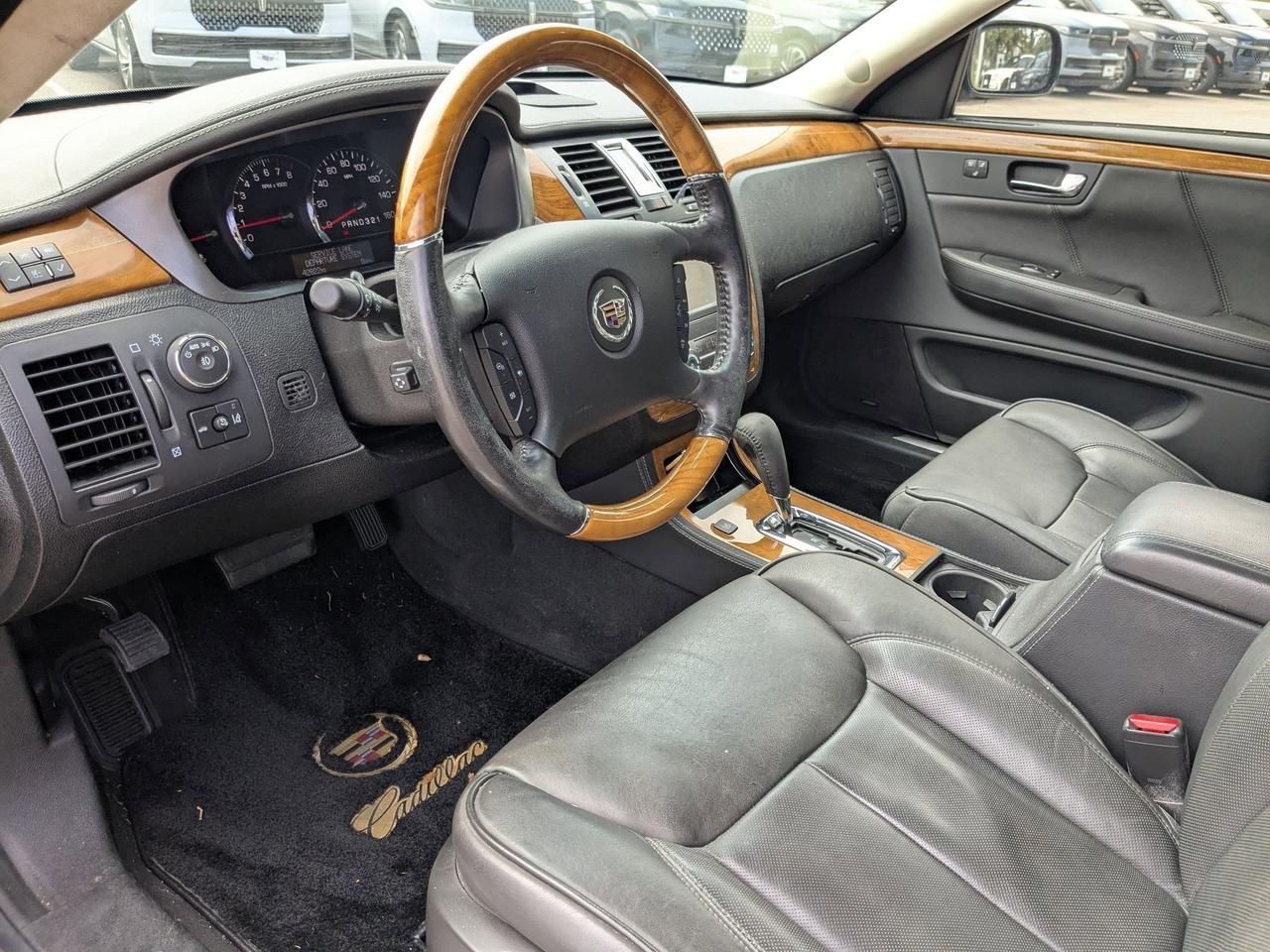 2011 Cadillac DTS Platinum Collection