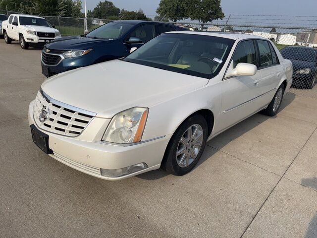 2011 Cadillac DTS Premium West Burlington IA