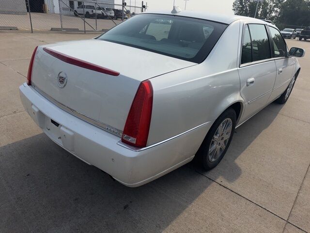 2011 Cadillac DTS Premium West Burlington IA