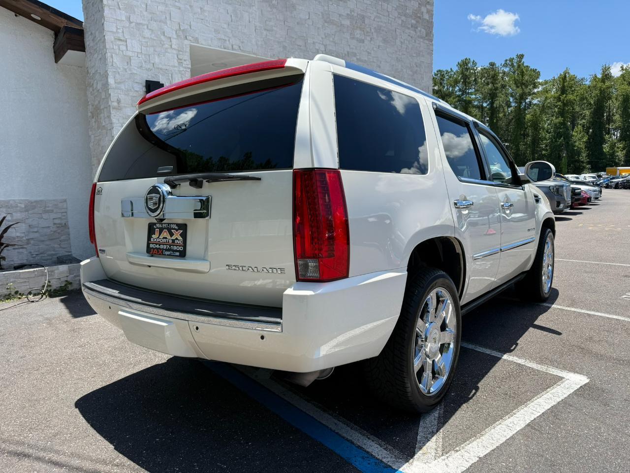 2011 Cadillac Escalade AWD 4dr Premium Jacksonville FL