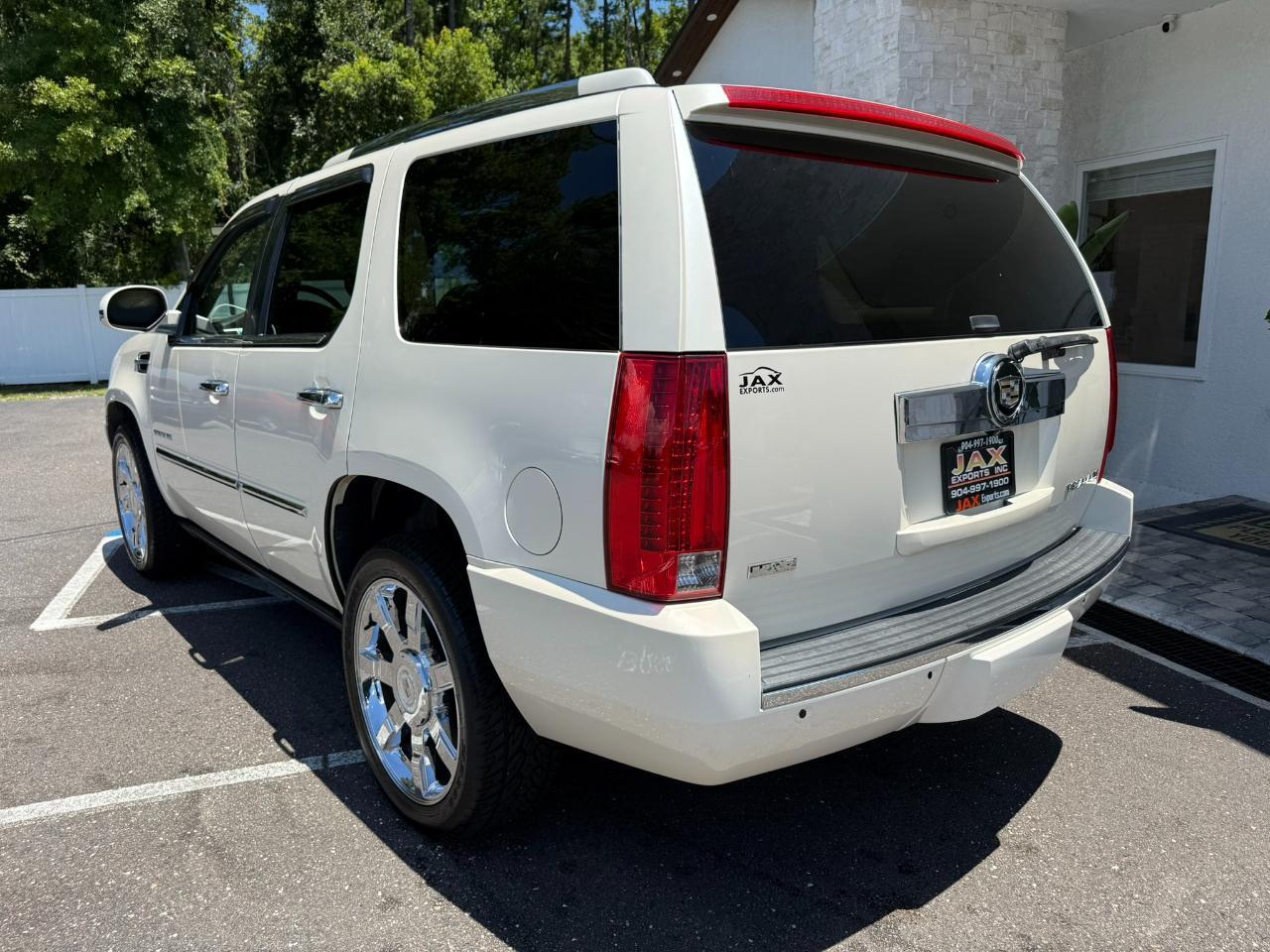 2011 Cadillac Escalade AWD 4dr Premium Jacksonville FL