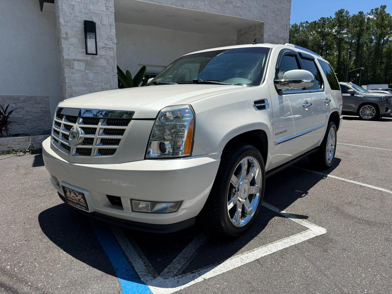 2011 Cadillac Escalade AWD 4dr Premium Jacksonville FL