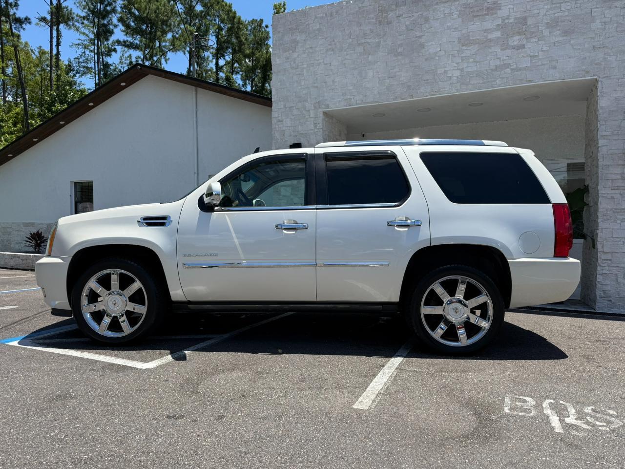 2011 Cadillac Escalade AWD 4dr Premium Jacksonville FL