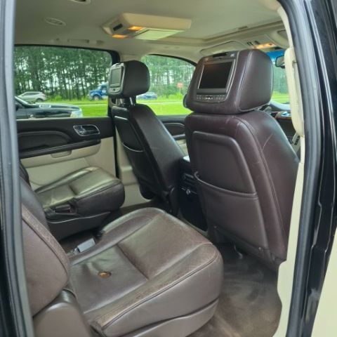 2011 Cadillac Escalade ESV Platinum Edition