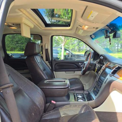 2011 Cadillac Escalade ESV Platinum Edition