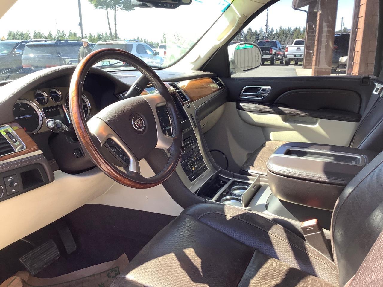 2011 Cadillac Escalade ESV Platinum Edition Hayden ID