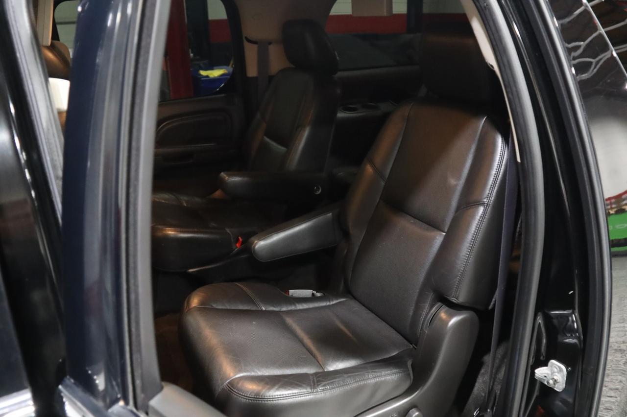 2011 Cadillac Escalade ESV Premium AWD 4dr Suv Skokie IL