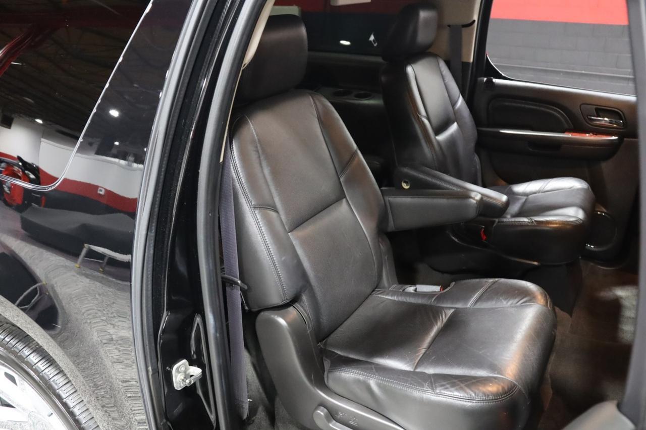 2011 Cadillac Escalade ESV Premium AWD 4dr Suv Skokie IL