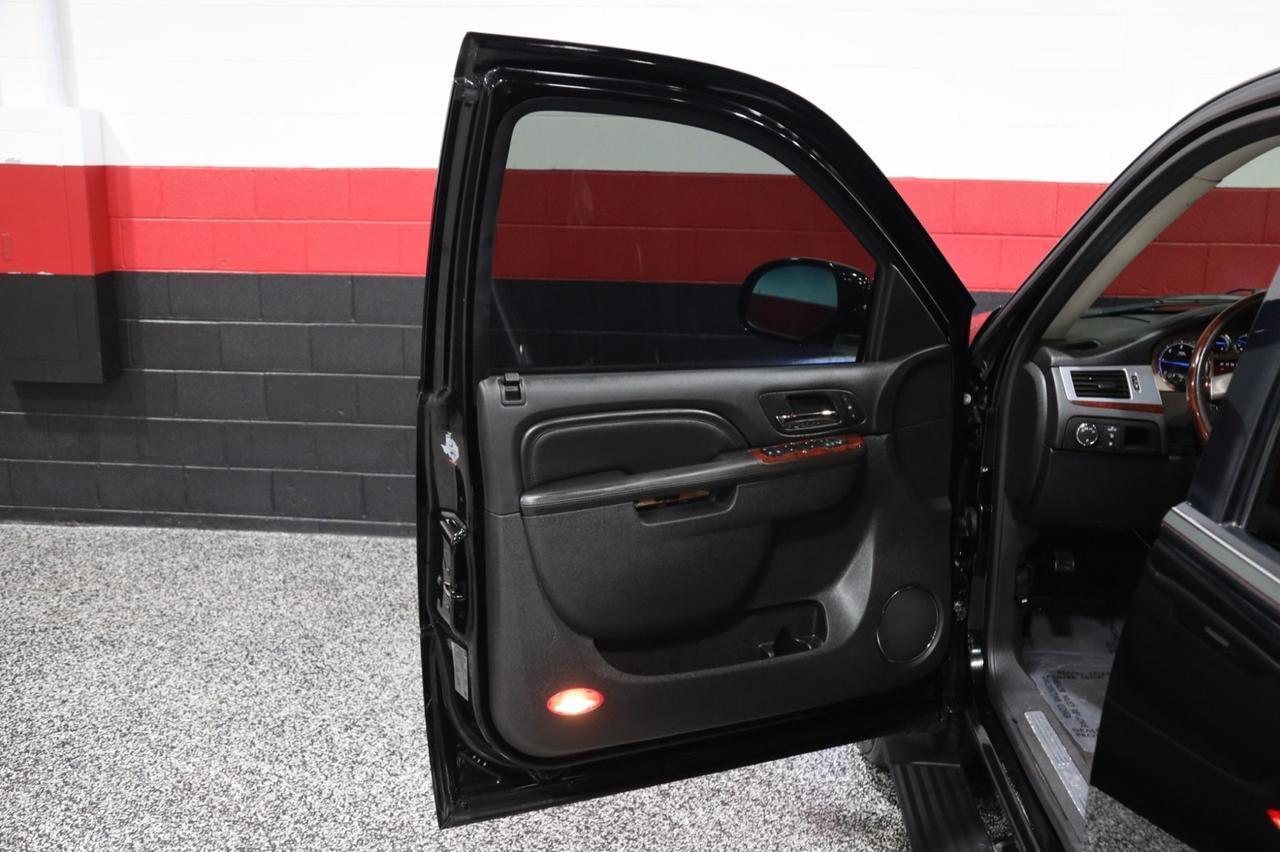 2011 Cadillac Escalade ESV Premium AWD 4dr Suv Skokie IL