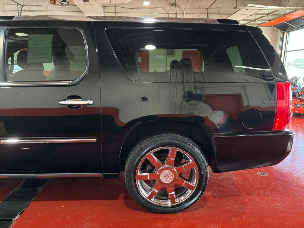 2011 Cadillac Escalade ESV Premium Franklin OH