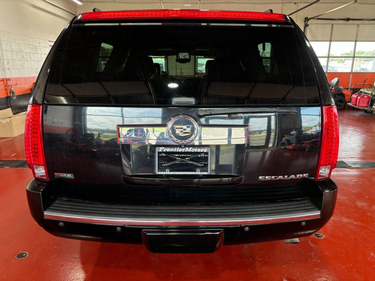 2011 Cadillac Escalade ESV Premium Franklin OH