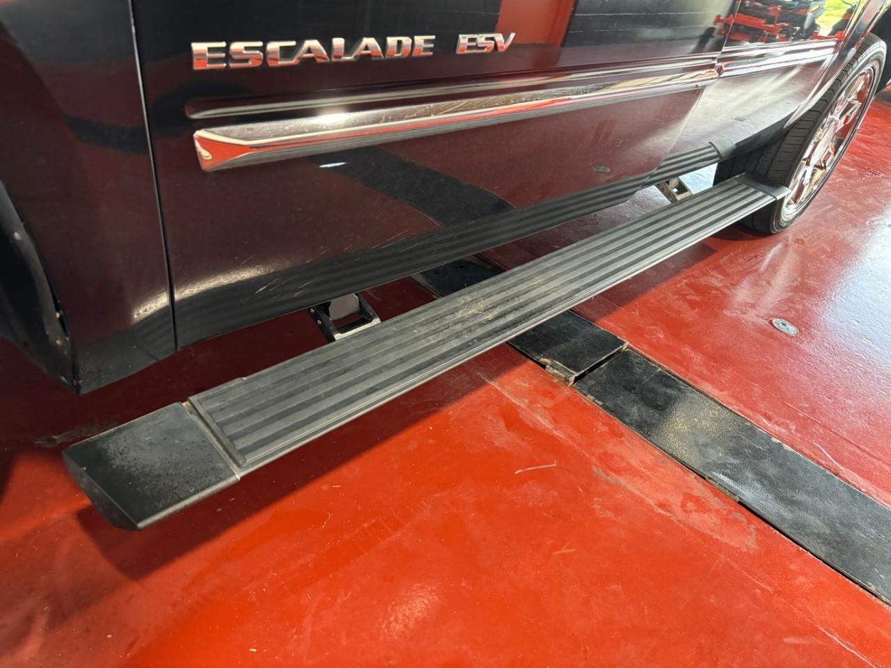 2011 Cadillac Escalade ESV Premium Franklin OH