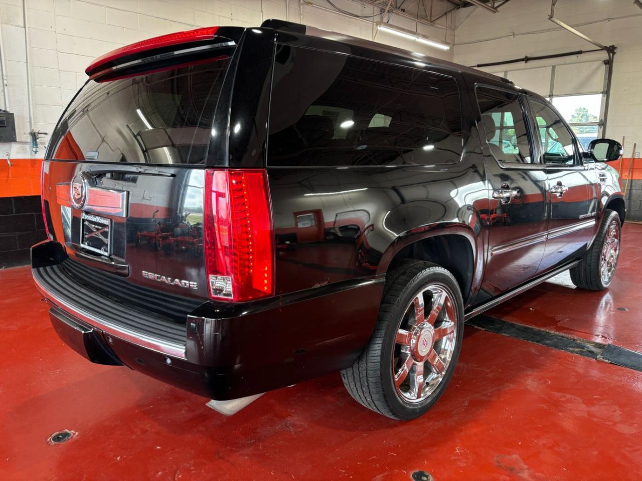 2011 Cadillac Escalade ESV Premium Franklin OH