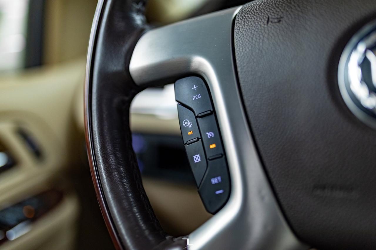 2011 Cadillac Escalade EXT 4x4 Luxury Leather Roof Nav BCam Red Deer AB