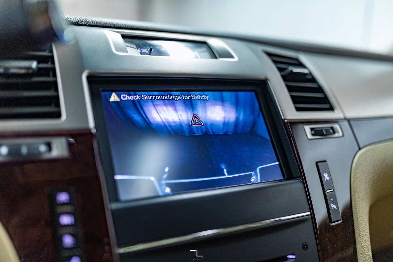 2011 Cadillac Escalade EXT 4x4 Luxury Leather Roof Nav BCam Red Deer AB