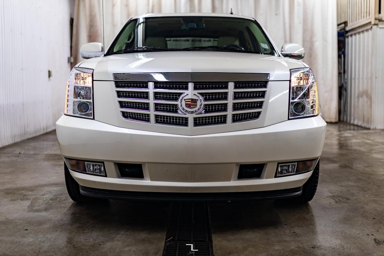 2011 Cadillac Escalade EXT 4x4 Luxury Leather Roof Nav BCam Red Deer AB