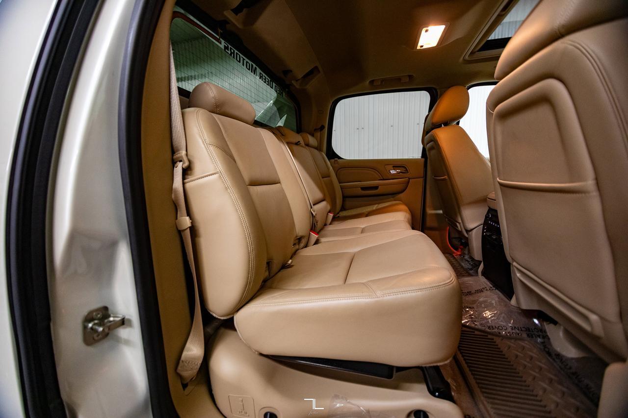 2011 Cadillac Escalade EXT 4x4 Luxury Leather Roof Nav BCam Red Deer AB