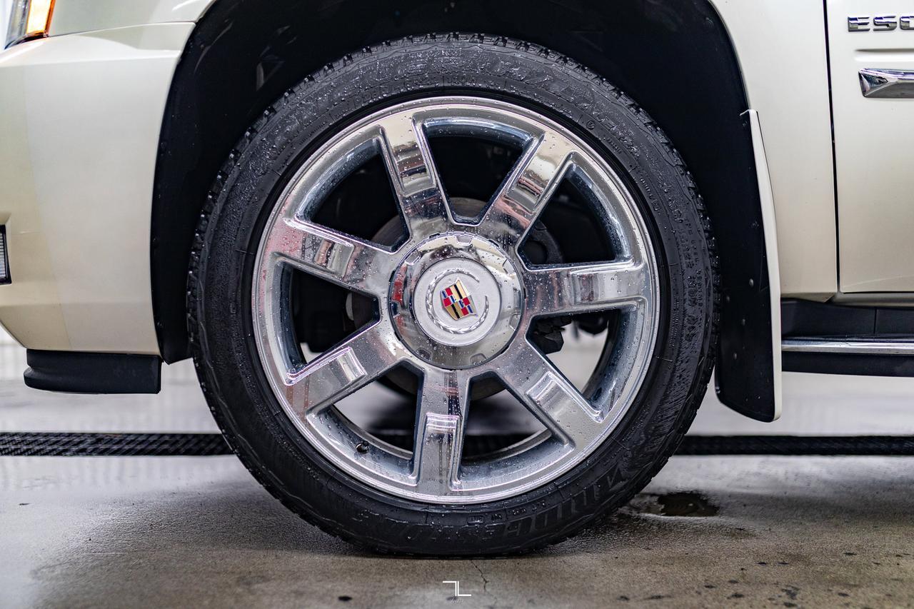 2011 Cadillac Escalade EXT 4x4 Luxury Leather Roof Nav BCam Red Deer AB