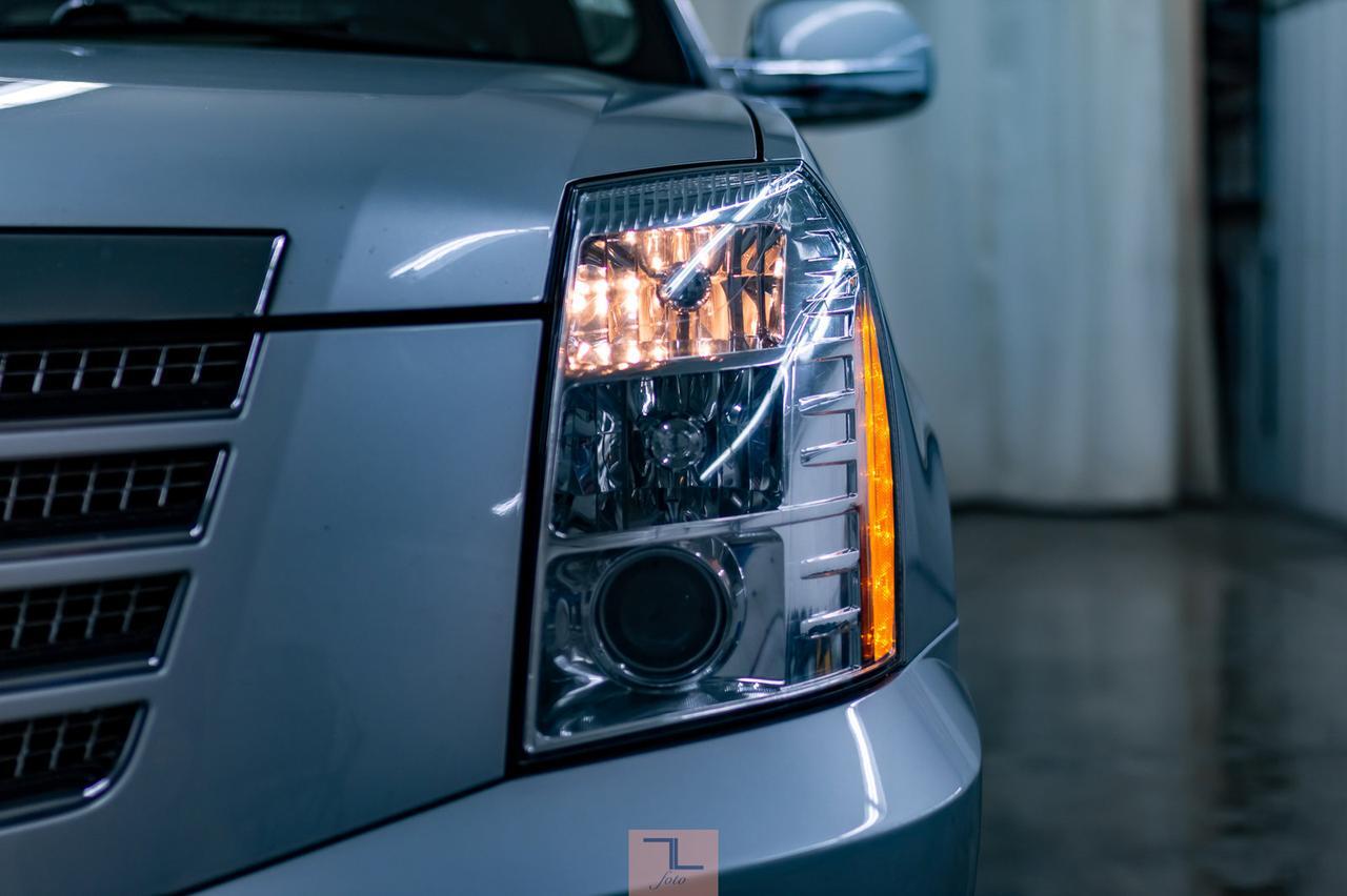 2011 Cadillac Escalade EXT AWD Luxury Edition Leather Roof Nav Red Deer AB