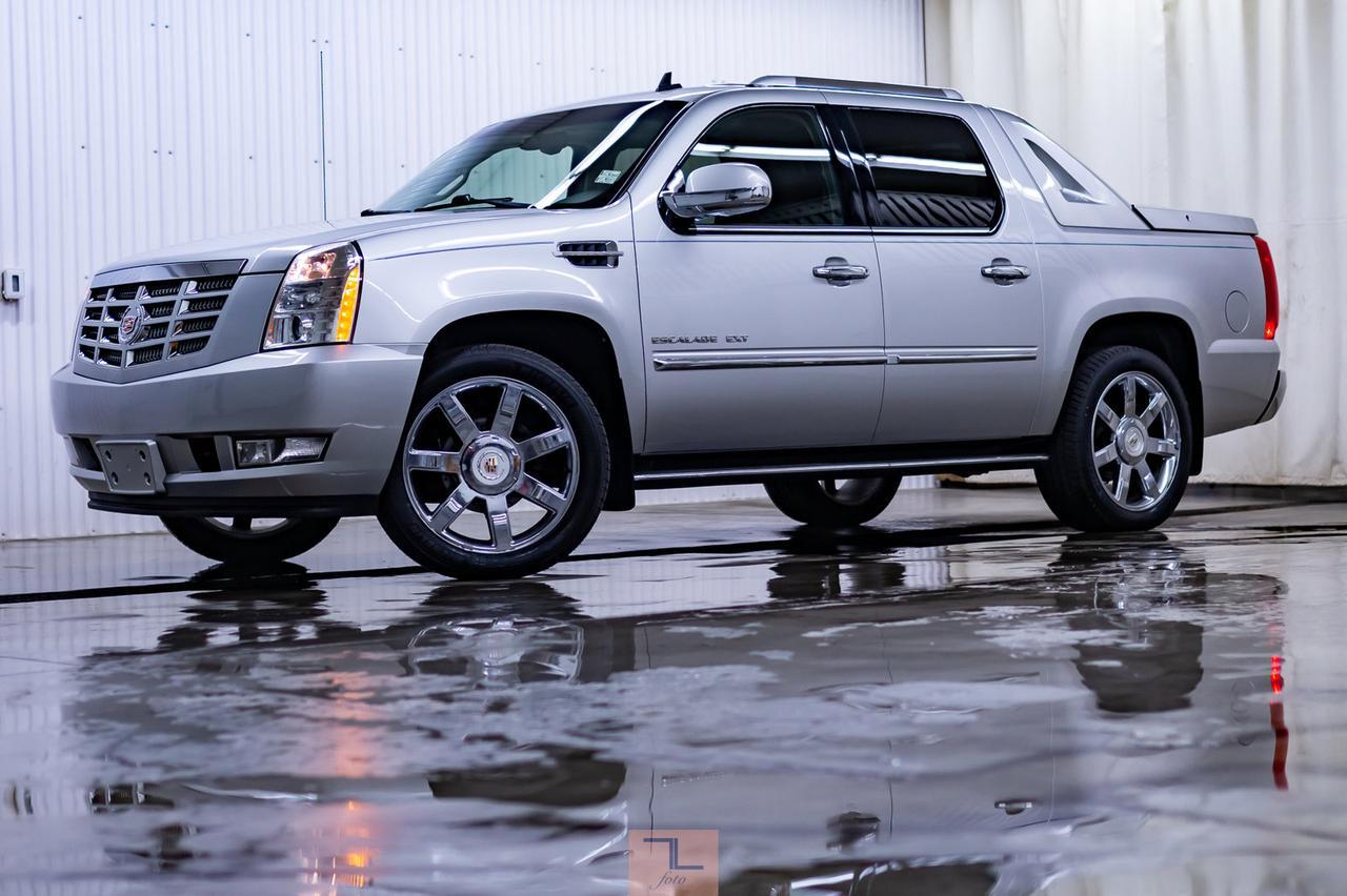 2011 Cadillac Escalade EXT AWD Luxury Edition Leather Roof Nav Red Deer AB