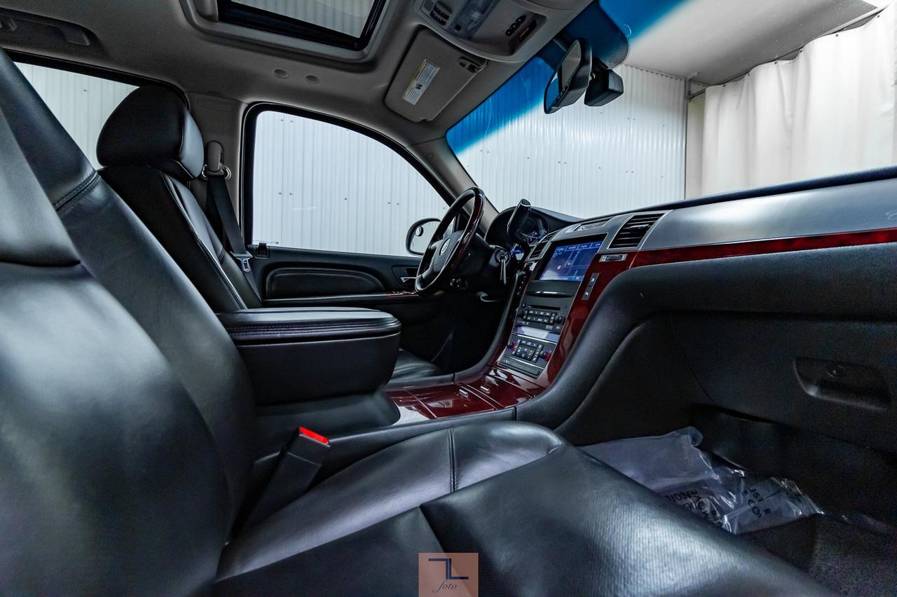 2011 Cadillac Escalade EXT AWD Luxury Edition Leather Roof Nav Red Deer AB