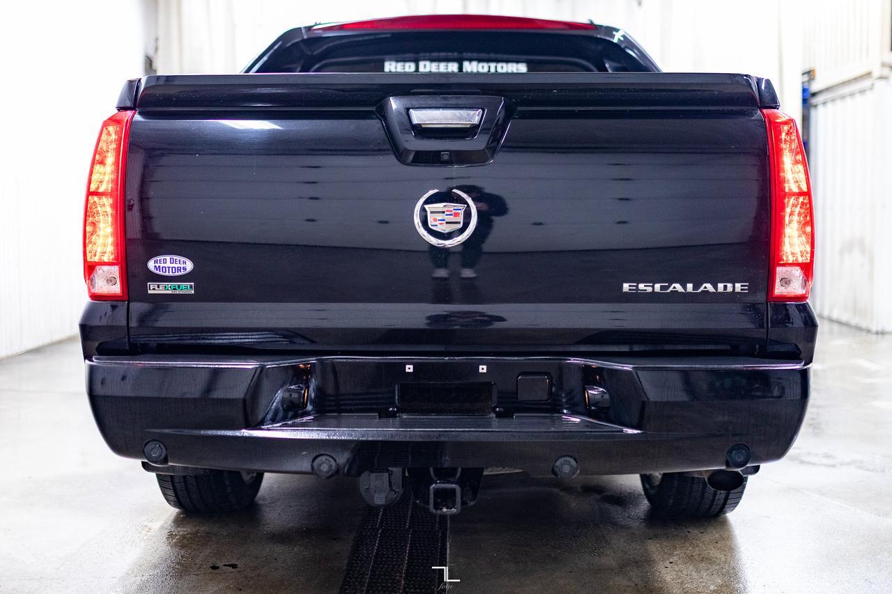 2011 Cadillac Escalade EXT AWD Luxury Leather Roof Nav BCam Red Deer AB