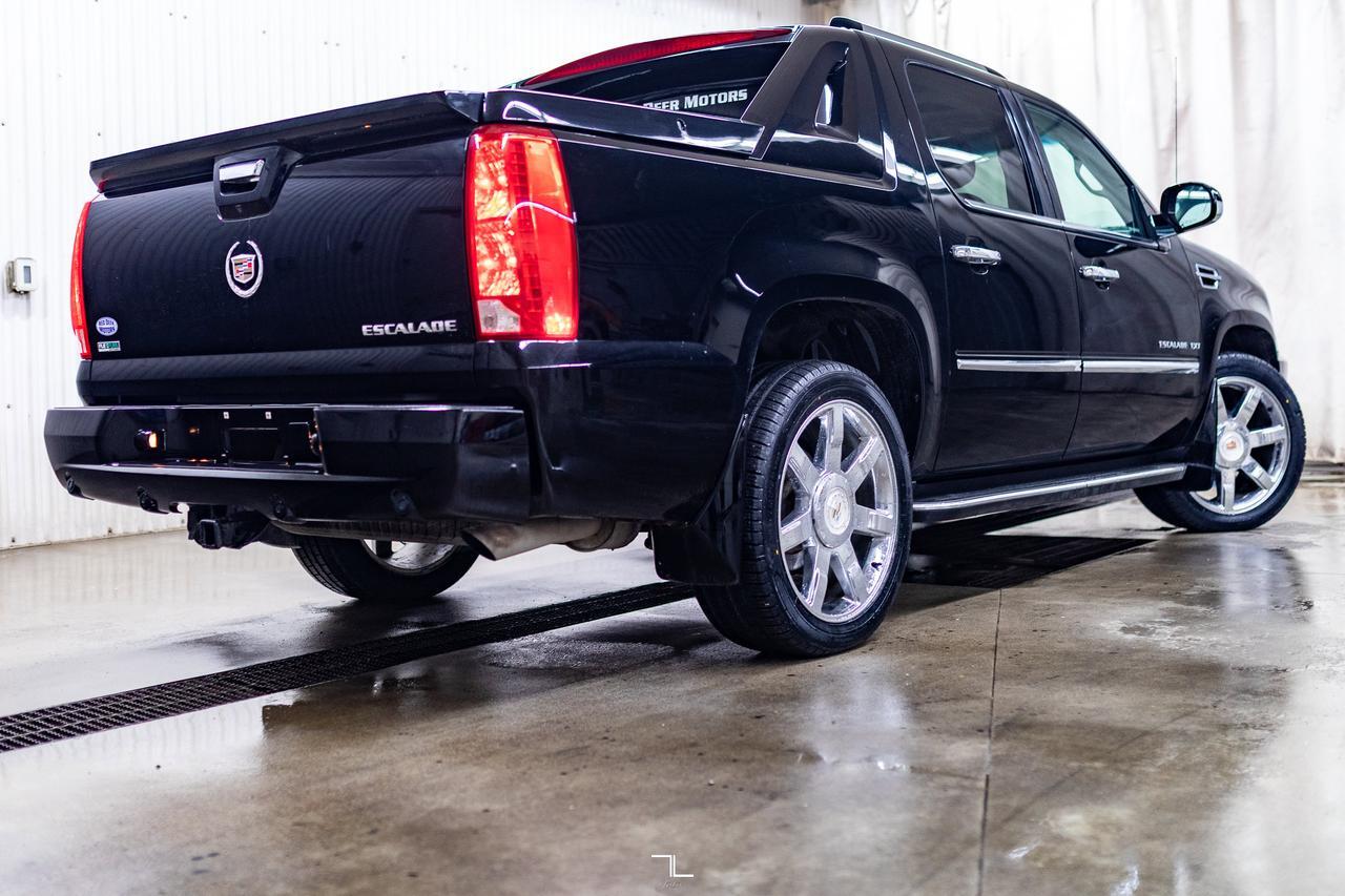 2011 Cadillac Escalade EXT AWD Luxury Leather Roof Nav BCam Red Deer AB