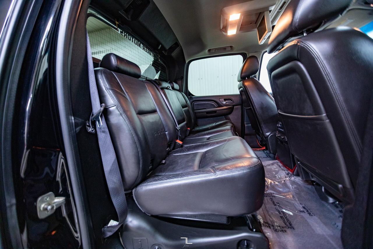 2011 Cadillac Escalade EXT AWD Luxury Leather Roof Nav BCam Red Deer AB