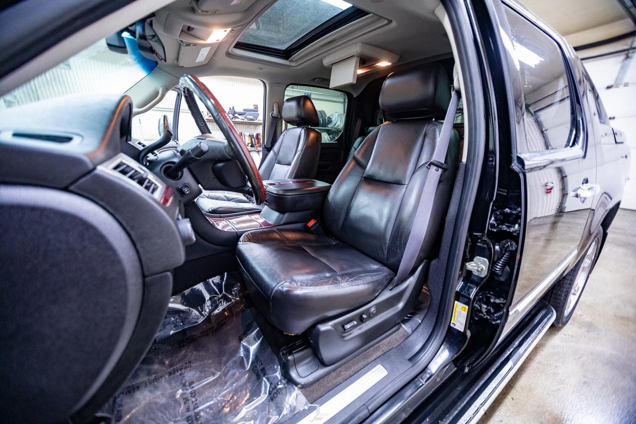 2011 Cadillac Escalade EXT AWD Luxury Leather Roof Nav BCam Red Deer AB