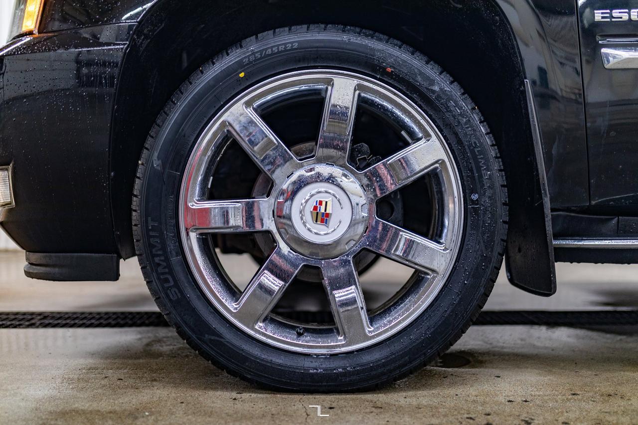 2011 Cadillac Escalade EXT AWD Luxury Leather Roof Nav BCam Red Deer AB